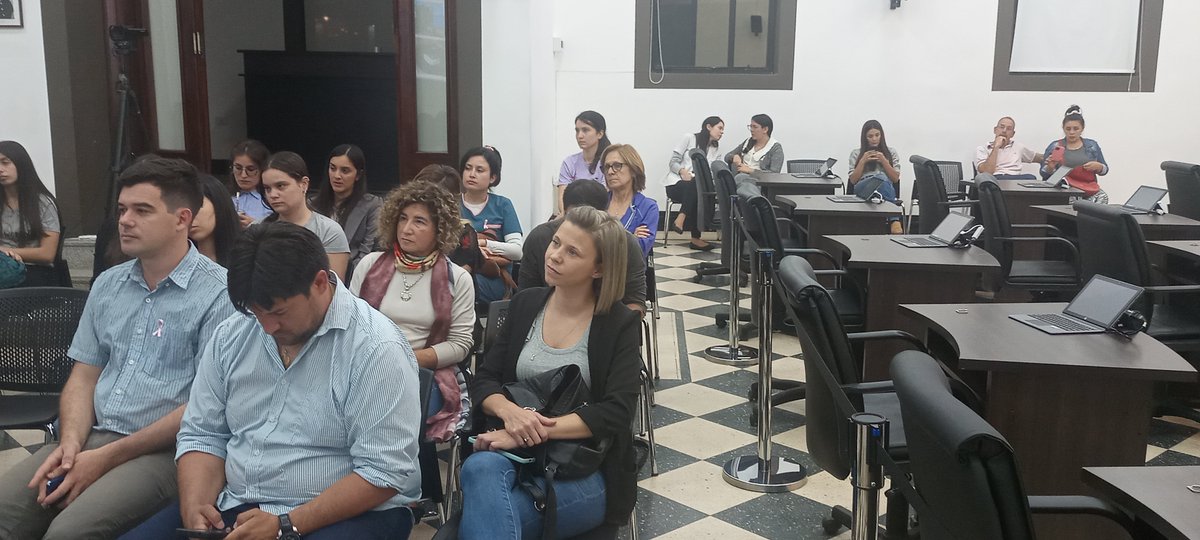 🌱 Conversatorio, con el objeto de RESIGNIFICAR el concepto de alimentación/nutrición en alineación con sustentabilidad, cultura y ecología - a partir de multivisiones - para el fortalecimiento de #SoberaníaAlimentaria

Propuesta realizada con Jennifer Zimmermann, CONUPROMI y HCD