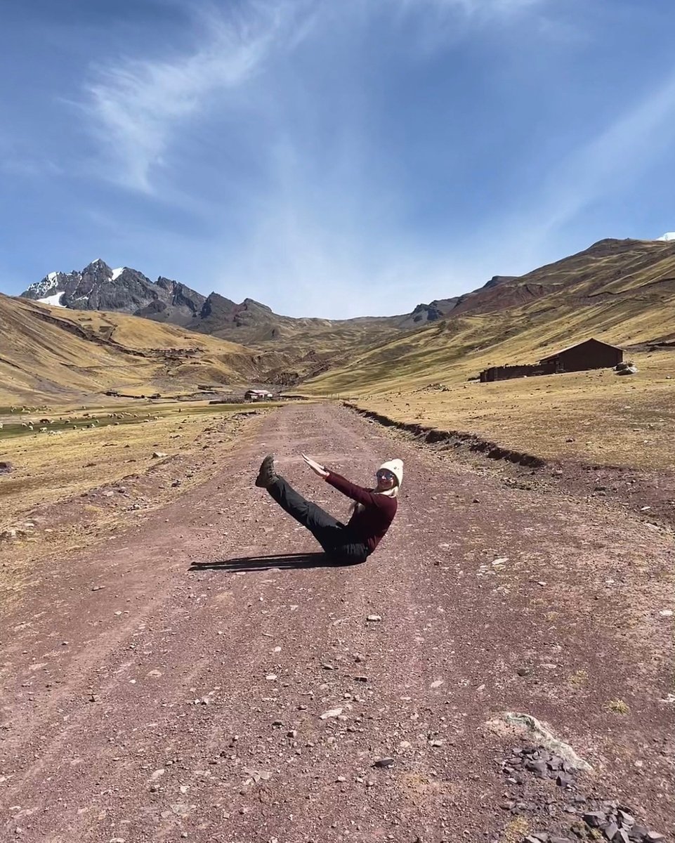somaspace's tweet photo. Check out our incredible instructor Lauren in her #teasertussday during her 2-day trek of the Andes mountains. Strong on and off the trail from her dedicated Pilates practice 💪🏼🤩🥾 

#somaspace #trainsmarter #spine #stretch #movementheals #moveyourbody #keepaustinfit # https://t.co/XrL3u1a6uy
