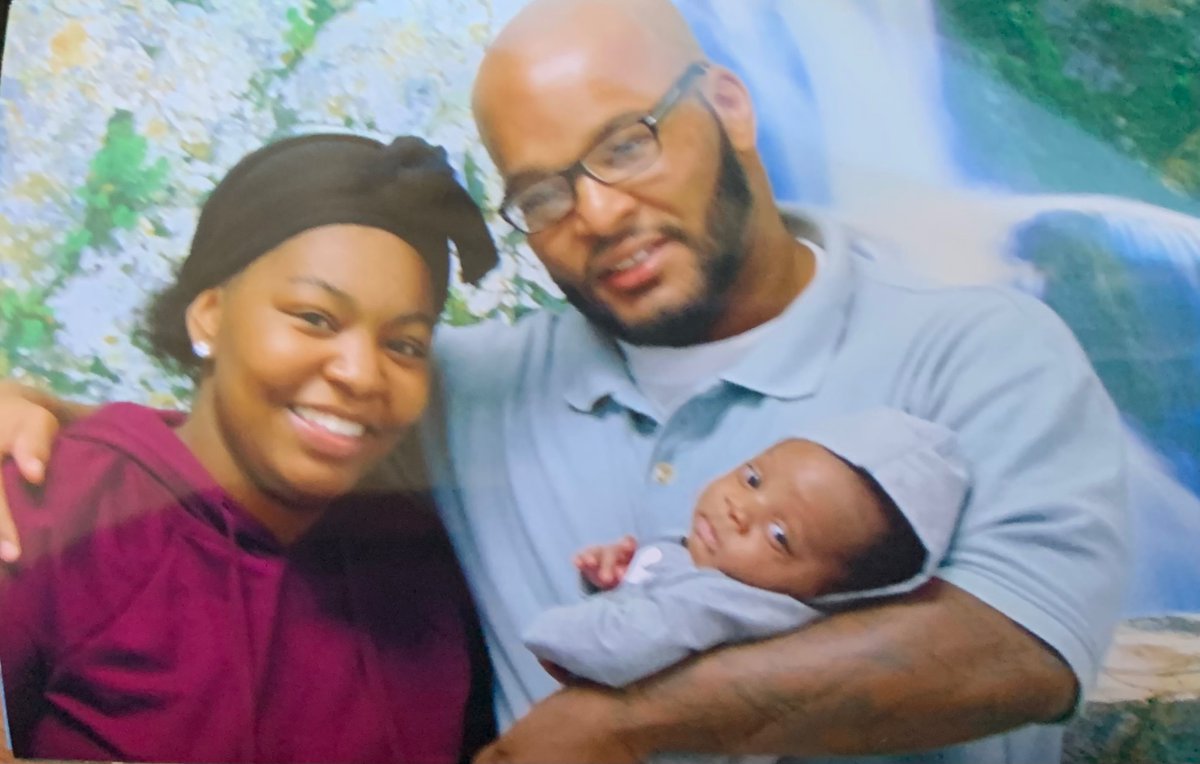 OurLivesMatte20's tweet photo. This is the #1 reason that Kevin Johnson’s life should be spared on November 29 from being executed for his daughter &amp; grandson … yet he still can smile , his character is amazing thanks for sharing from your visit today @ClemencyForKJ https://t.co/p3suiaTKRg