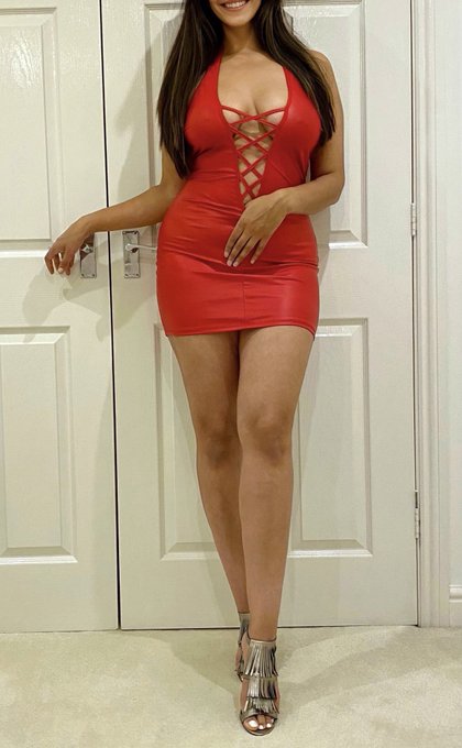 Lady in red...🚨 https://t.co/eLFxrJVSak