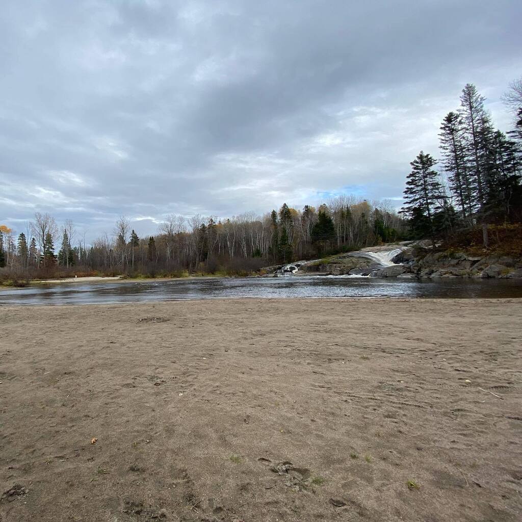 Catherine Paradis tweet media