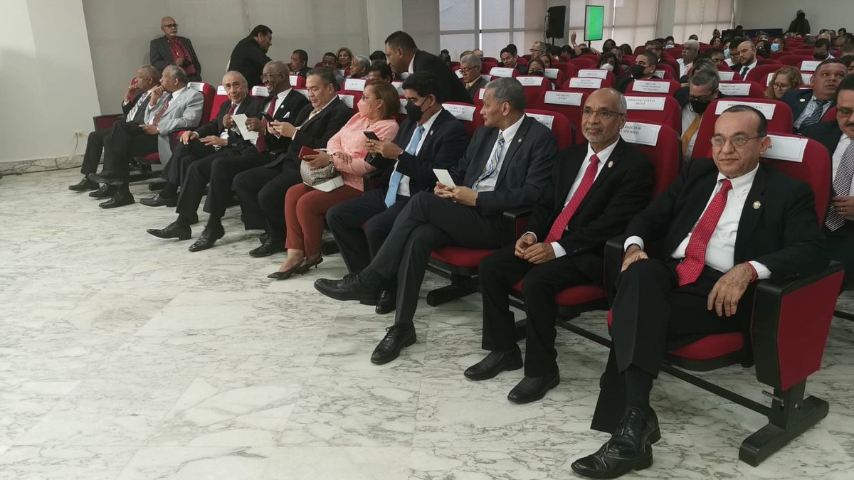 digecreu's tweet photo. Acto de rendición de cuentas @UNIVERSIDAD_PMA  @eflorescastro https://t.co/nFGTfkj61j