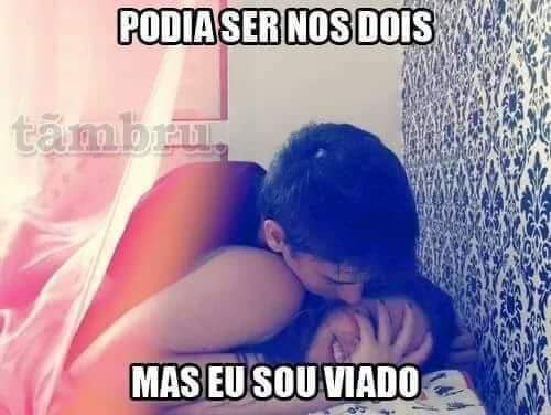 amigariam cmg? 

nome: ana clara
altura: 1,58
idade: 28
sexualidade: bi
mbti: infp
signo: libra
animal: vira-lata caramelo
cor favorita: amarelo e branco
comida: pizza
bebida: café
filme: abracadabra
hobbie: dormir

uma foto sua e um meme