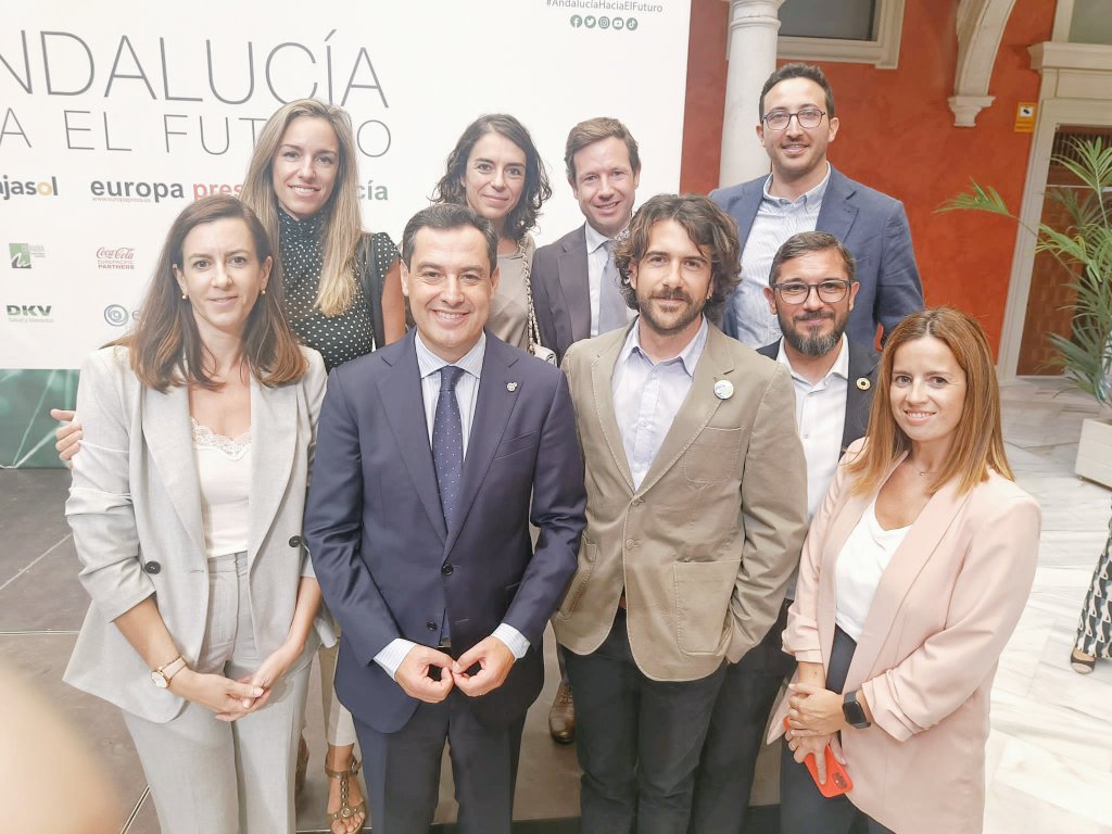Finalizamos el encuentro hablando de #medioambiente en #Andalucía con <a href="/JuanMa_Moreno/">Juanma Moreno</a> organizado por <a href="/EPAndalucia/">Europa Press</a> en <a href="/Cajasol/">Fundación Cajasol</a>. Seguimos hablando de sostenibilidad en #coanciam. 
3 y 4 noviembre 2022 en #Sevilla.