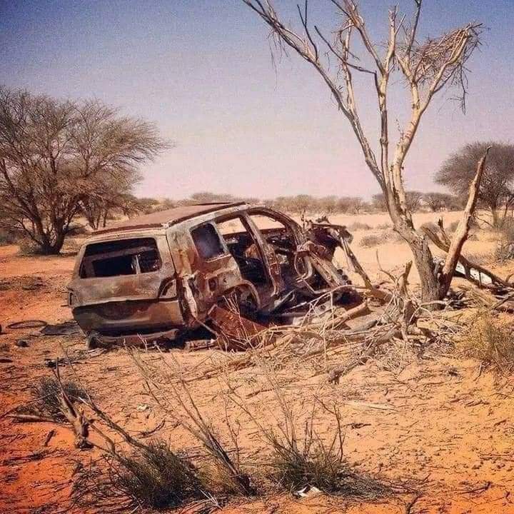 aMalGMohaMed's tweet photo. "فَٱسْتَجَبْنَا لَهُ وَنَجَّيْنَٰهُ مِنَ ٱلْغَمِّ ۚوَكَذَٰلِكَ نُۨجِى ٱلْمُؤْمِنِينَ"وهذا وعد وبشارة، لكل مؤمن وقع في شدة وغم أن الله تعالى سينجيه منها، ويكشف ويخفف عنه لإيمانه، كما فعل بـ يونس عليه السلام، وكذلك ينجى الله عباده، متى صدقوا فى إيمانهم، وأخلصوا فى دعائهم ونواياهم. https://t.co/5AnsRbhfIM