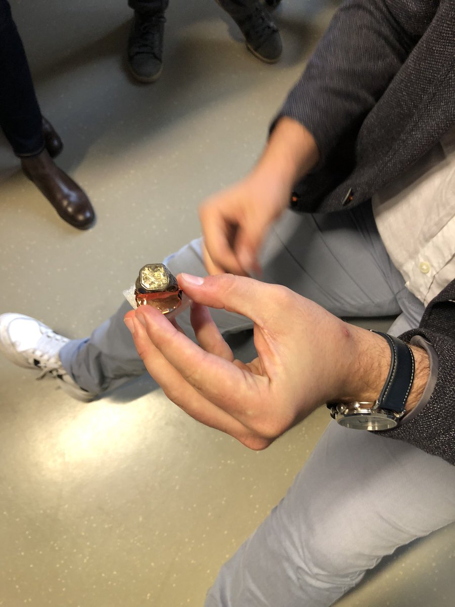 VpNum's tweet photo. #BootCamp10 #VpNum visite de l’Ecole des mines @Univ_Lorraine #ARTEM -présentation d’un microscope électronique à balayage par Alexandre Nominé @MinesNancy et une folle histoire de bague de Pierre Le Grand retrouvée par des archéologues sur un corps conservé à -30 degrés https://t.co/W2GZNwDRhk