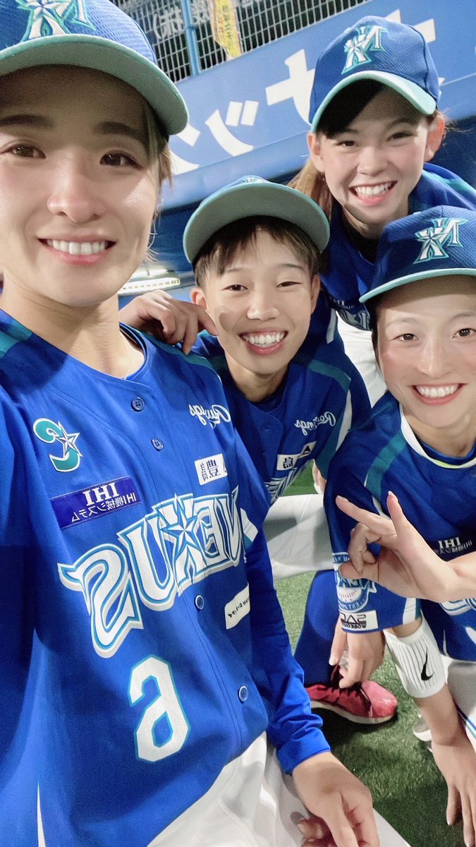89_luv_18's tweet photo. 最高のチーム https://t.co/lXvN9PeOYM