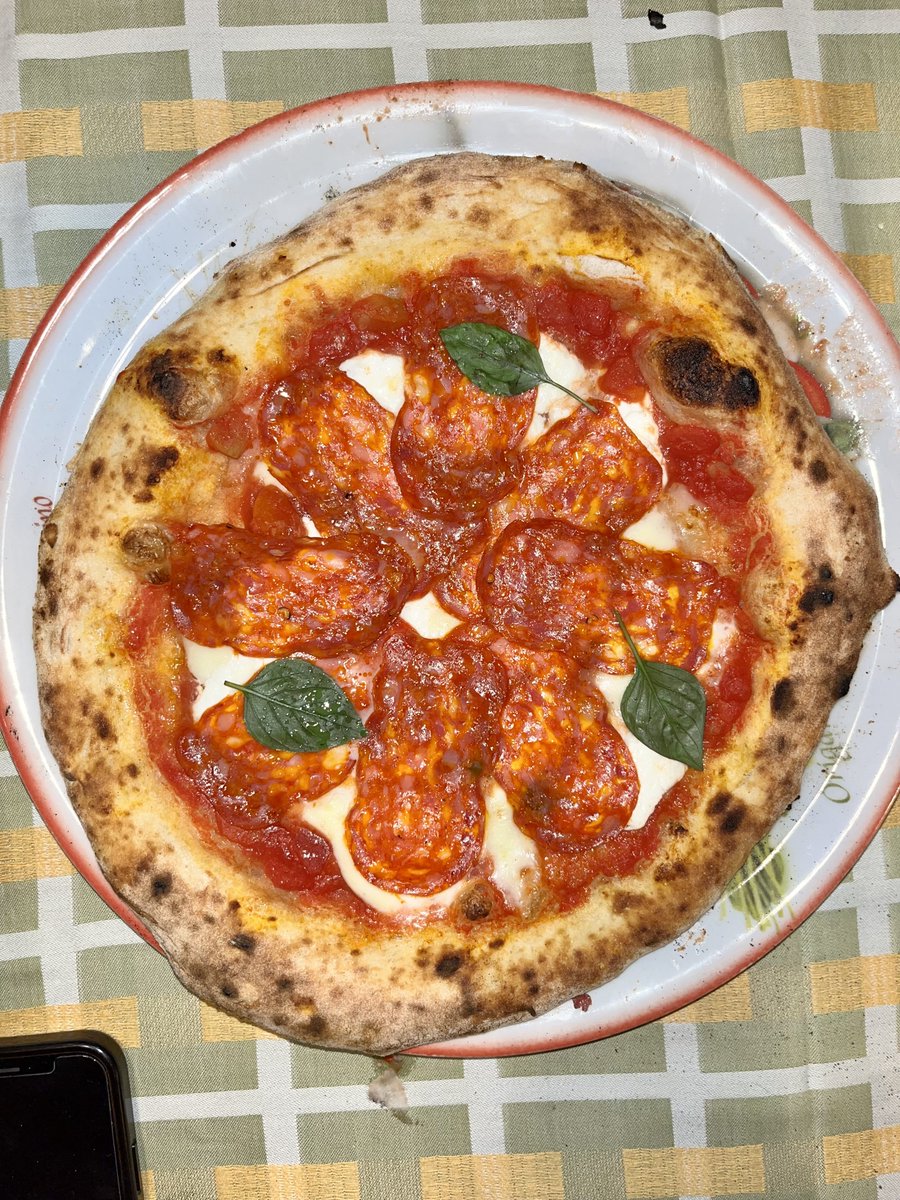 AlbertoZanello1's tweet photo. Condivido anche con voi le mie ultime creazione 🍕😋 https://t.co/RL5TwcGcWb
