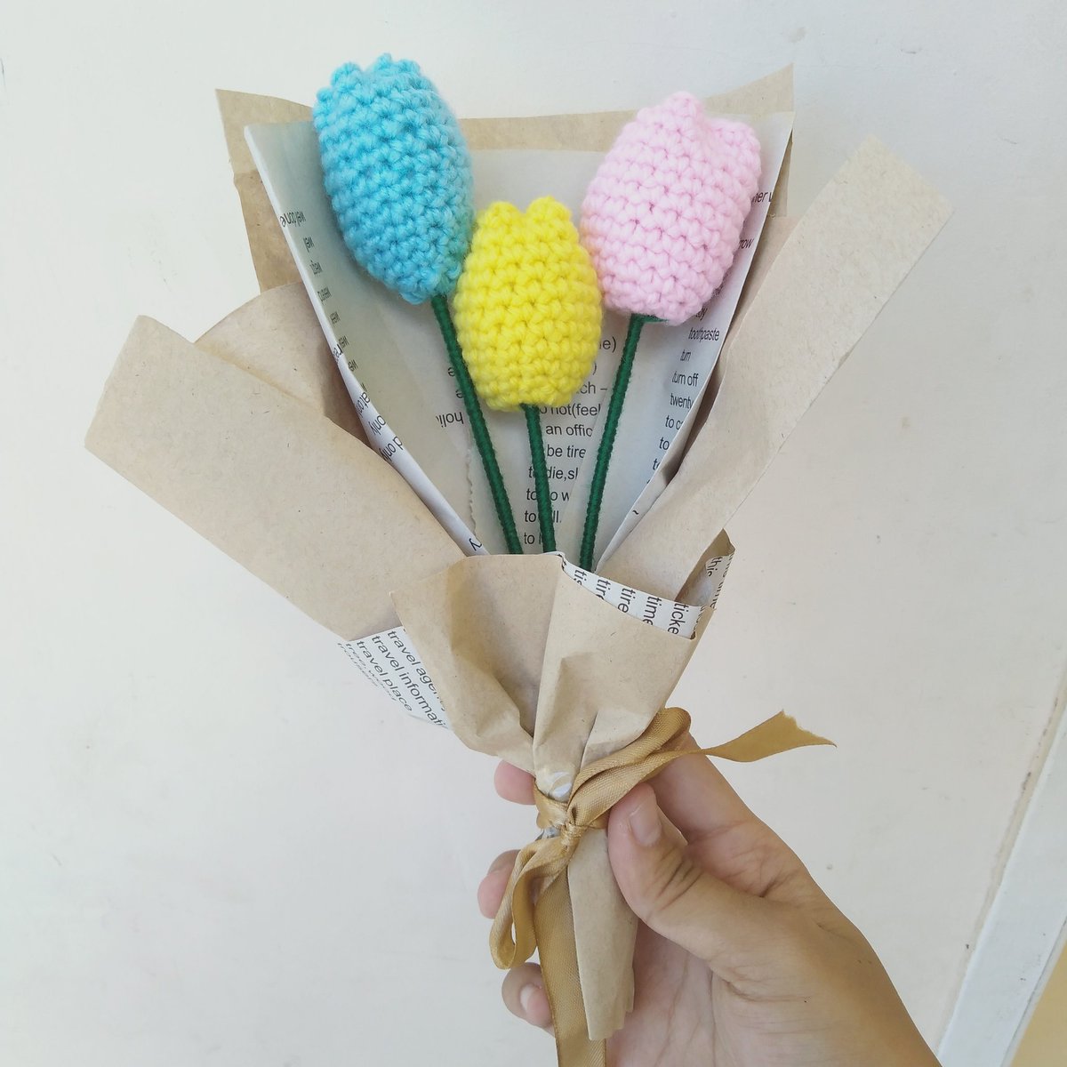 tulipcare_'s tweet photo. 🌷 #tulipcsells wts lfb crochet ph  ୨୧

october promo

3x crochet tulips 𓂃 ⊹ ˚

✩ 75 php no box.ᐟ 

˖꒰ ♡ ꒱ payo/gcash .,.# 10 slots
       🖇️ start of shipment: october 30 ! 

mine to claim 🎧 ~♪

t. wts lfb tulips crochet help rt https://t.co/vavEmmupi2