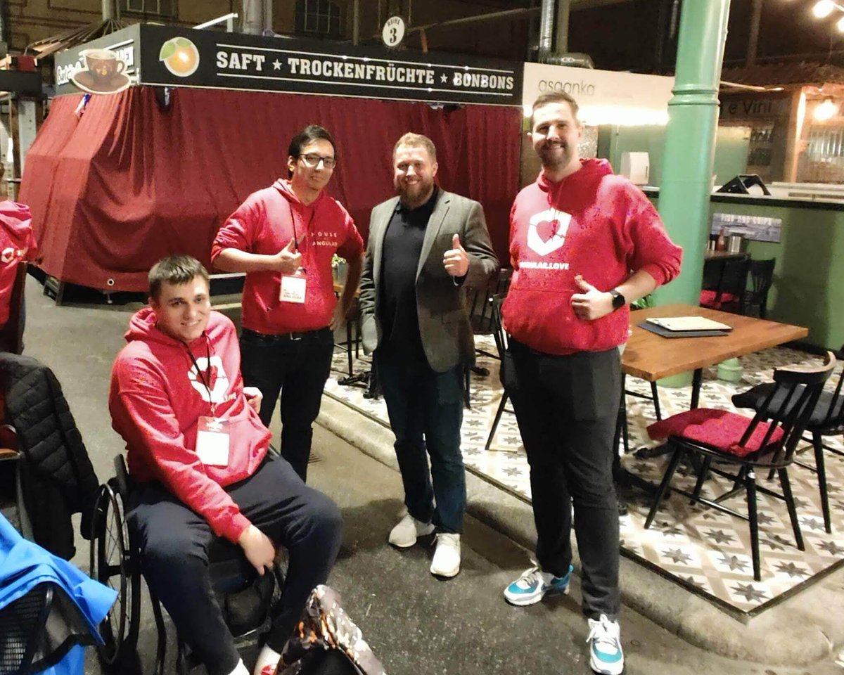 angular.love tweet media