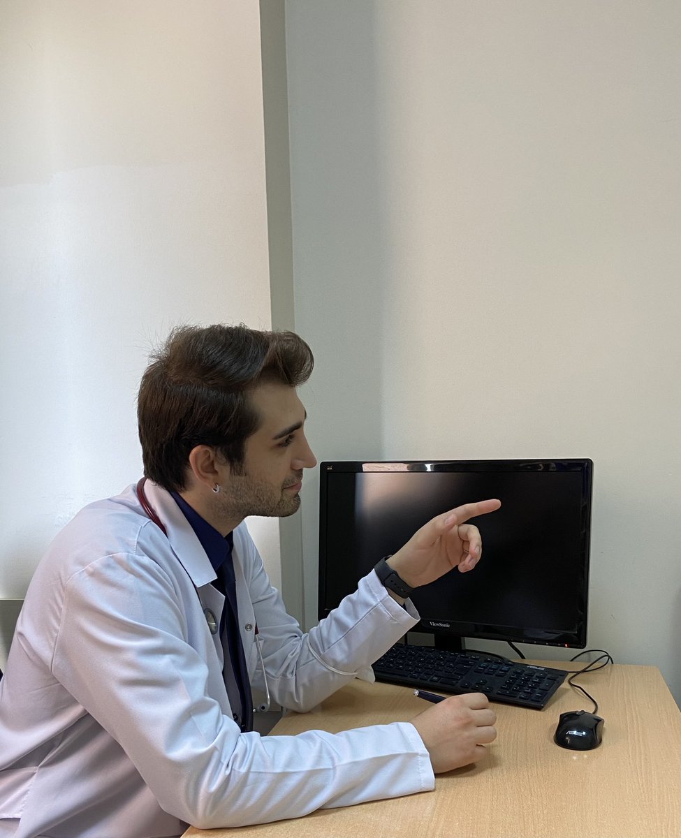 cagrigndgd's tweet photo. demek 'aktif cinsel hayatınız var mı' yerine evli misiniz dediğim için yobaz biriyim https://t.co/R5XbUMlGAn