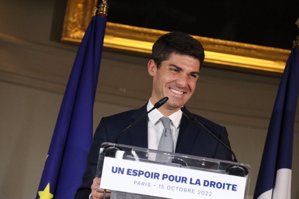 JeunesPradie75's tweet photo. 📣🌊 Pour rejoindre la #vaguepradie 🏄🏻♂️et voter au congrès des Républicains les 3 et 4 décembre, vous avez jusqu’au 3 novembre pour #adherer au parti.
🗳Pour un parti de droite qui vous ressemble, rejoignez-nous : https://t.co/dk53vFLELK https://t.co/IIyrYeJ4sd