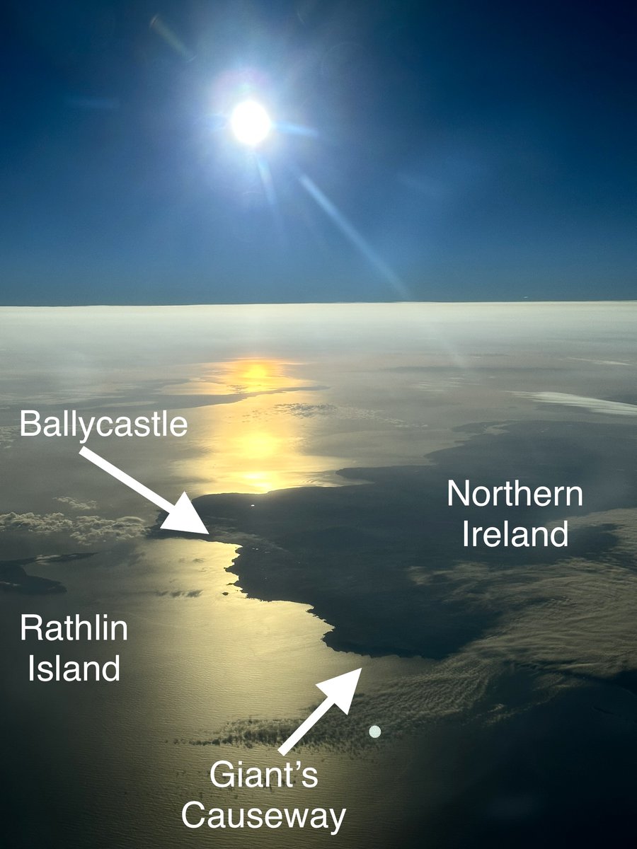 DaveWallsworth's tweet photo. Gorgeous view of Northern Ireland from 40000 feet this morning. #northernireland #viewfromtheflightdeck https://t.co/snDppFl0Us