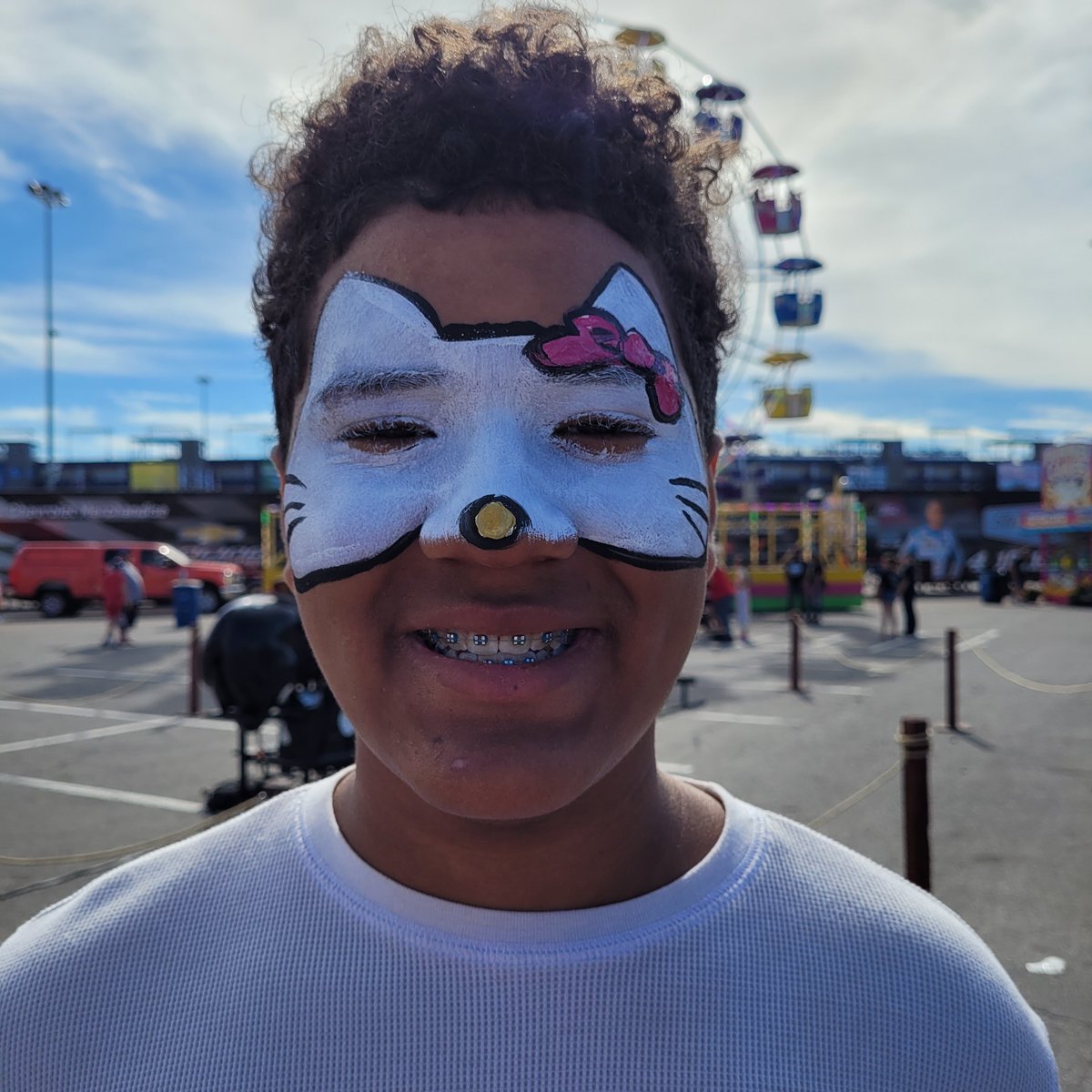CapabilityNV's tweet photo. A heartfelt Capability Health and Human Services thank you goes out to Las Vegas Motor Speedway VIPKID Day.
They donated tickets to our families for a NASCAR Playoff race, South Point 400.
#vipkid #lasvegasmotorspeedway #capabilityhealth #NASCAR #SouthPoint400 https://t.co/HNRk80L80l
