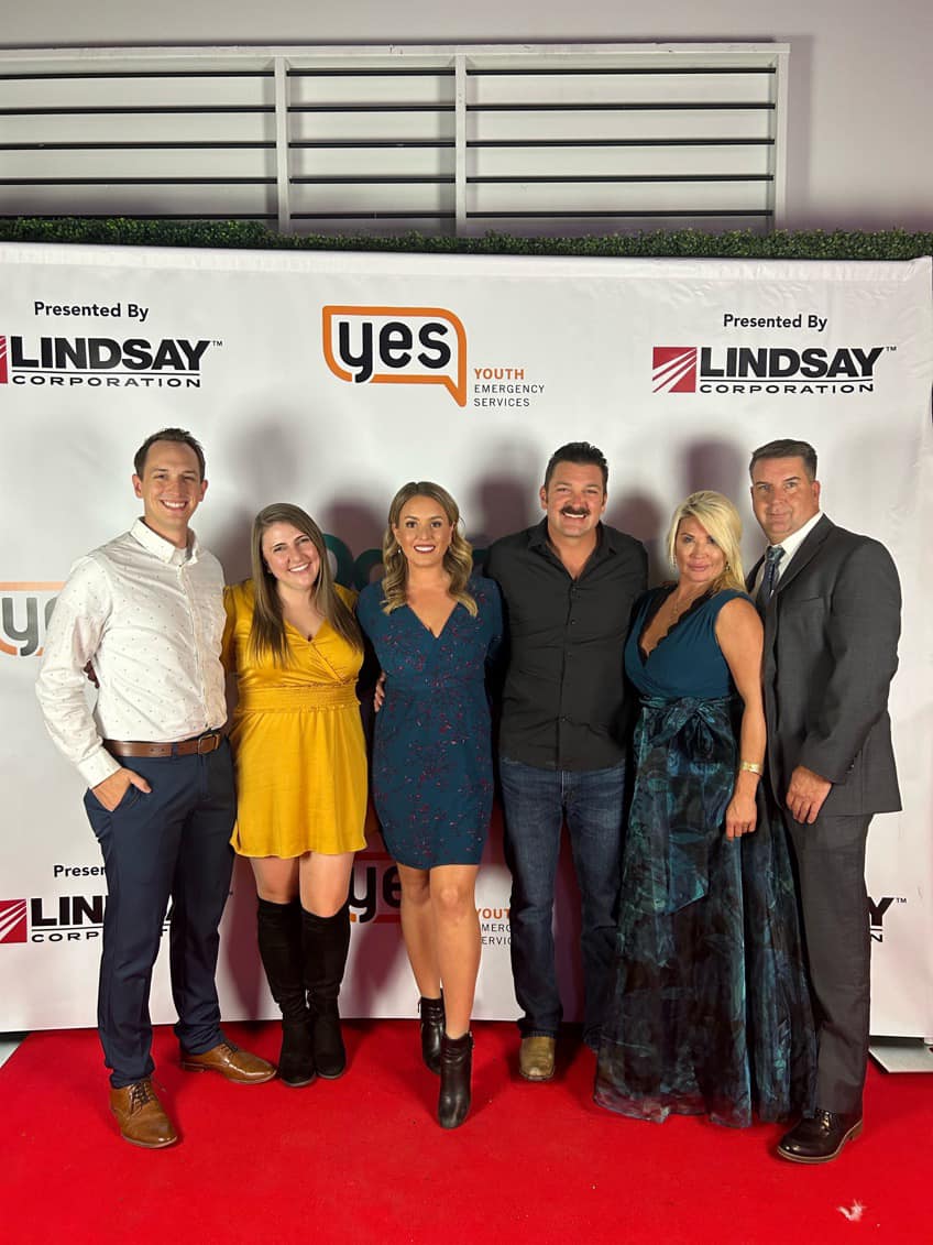 EACG1966's tweet photo. Last week E&A sponsored at Youth Emergency Services' Dance for a Chance charity event. A few of our employees attended and had a fun night. We enjoyed being part of a great cause for our community! #engineeringanswers #charity #ourcommunity https://t.co/XtLu7ldGzB