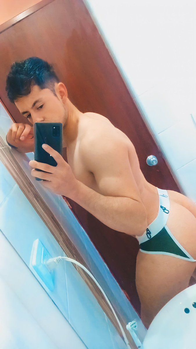 SebasAlfonso14's tweet photo. Dale RT y recibe un regalo 😈 😈

Ingresa a mi grupo de telegram. Pago por nequi, daviplata y paypal. Info al DM https://t.co/rjjzuO1Q1n
