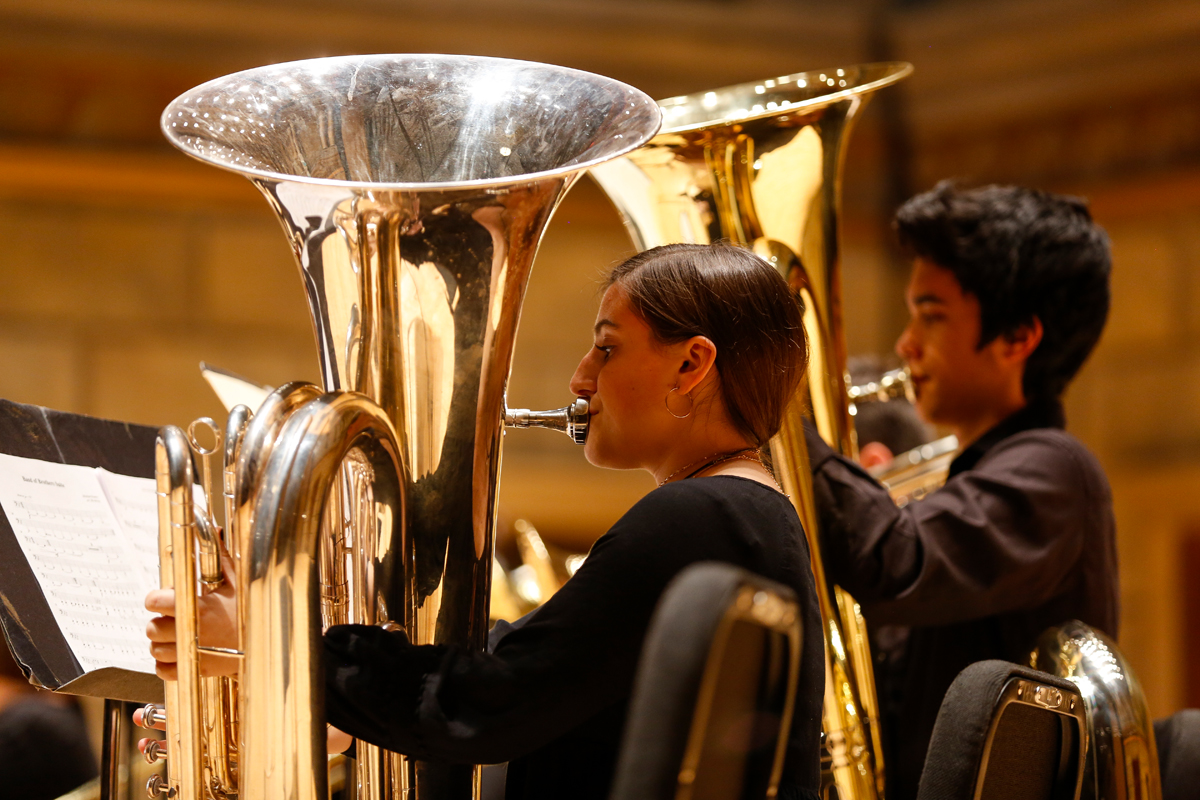 EastmanSchool's tweet photo. Join our Horn Choir and Brass Guild tonight at 7:00 p.m. in Kilbourn Hall for an evening of spectacular brass music!

Livestream: https://t.co/kCTbLmGKXw https://t.co/LwfmwzoQ1Z