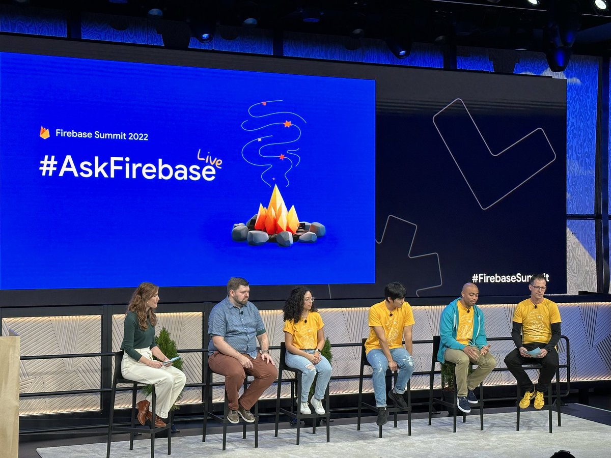 mikaela__caron's tweet photo. #AskFirebaseLive
What questions do you have for the @Firebase team? https://t.co/qEl40zLMzD