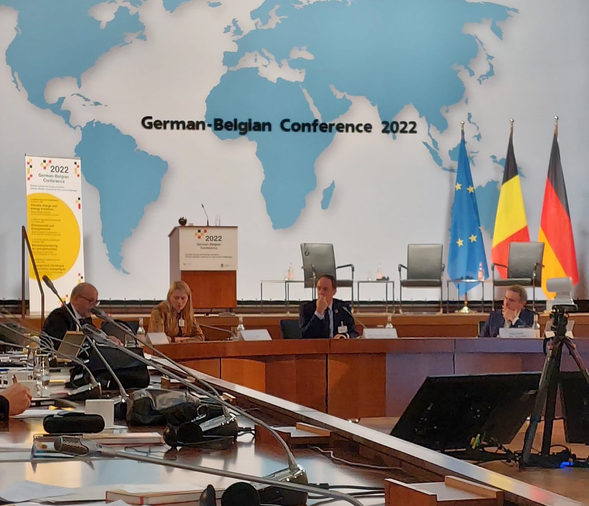 Enabel_Belgium's tweet photo. #DeBeKo 🇧🇪🇩🇪 Enabel's managing director @Jeanvanwetter took part in the 6th German-Belgian conference in Berlin.
Alongside Belgian minister of Foreign Affairs @HadjaLahbib, they discussed the potential of green hydrogen & ways to make international climate policy more effective. https://t.co/T0SIVBuSmg