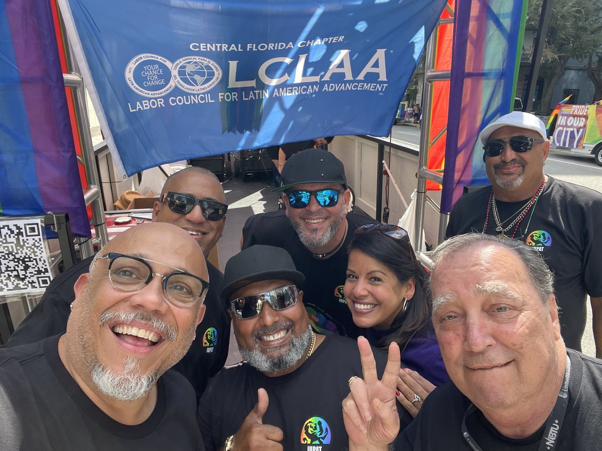 LCLAA's tweet photo. @CFLCLAA was proud to support our #LGBTQ workers at the #PrideParade over the weekend! #RootedinPride 🏳️🌈🏳️⚧️ https://t.co/139I2Cz2IW