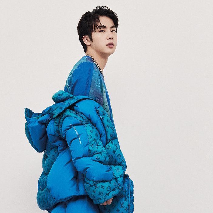 vminiecats's tweet photo. — Hilo informativo: Lanzamiento de la música en solitario de #JIN. 

Jin de @BTS_twt lanzará su primer sencillo como solista titulado "The Astronaut" la canción saldrá el 28 de octubre a la 1PM KST.  La canción contará con un video musical.

• Horarios + cronograma  ↓ https://t.co/peSmCpZQia
