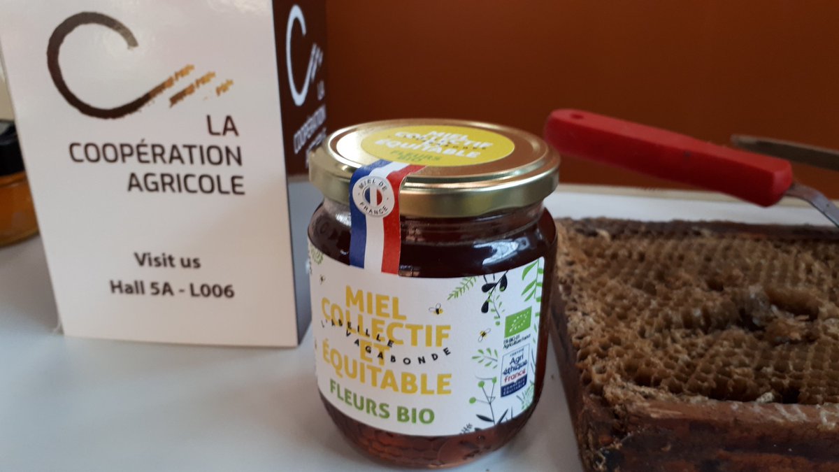 FitoussiBastien's tweet photo. Ready to increase organic export ! Les #cooperatives nombreuses exposent leurs produits #bio au #sialparis2022 @lacoopagricole @TasteFrance_EN @EuredenGroup #cooperl #compagnonsdumiel #eurial https://t.co/IbrCrRw6om