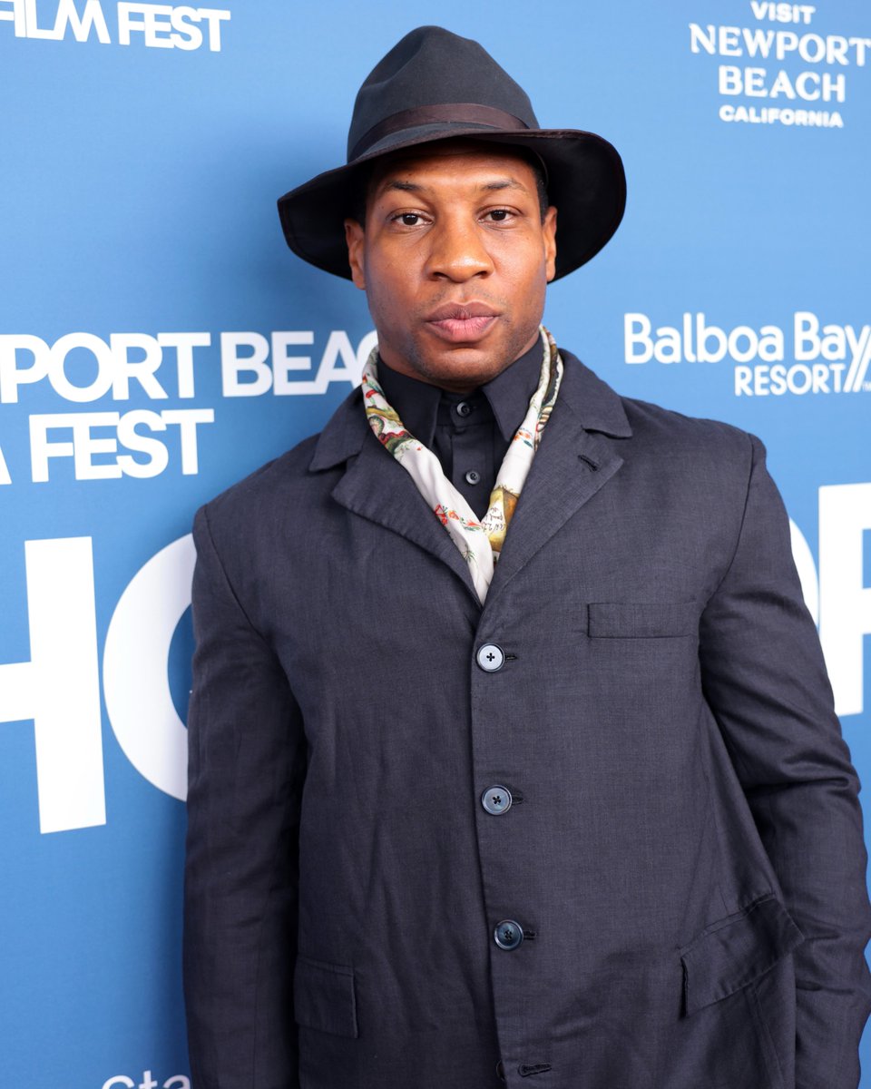 DevotionMovie's tweet photo. The #DevotionMovie cast and director attended the @NBFF where Jonathan Majors was honored with an Artist of Distinction award and Christina Jackson (@TiiMariie) was named one of @Variety’s #10ActorstoWatch.
 
📸: Tiffany Rose/Getty Images for Newport Beach Film Festival https://t.co/Ev4adzWpQu