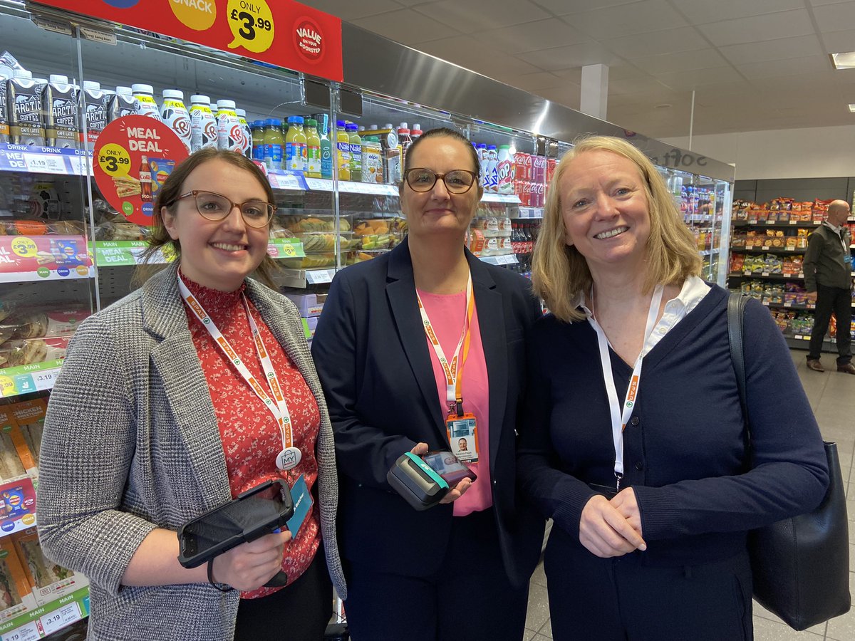 SPARNorthEng's tweet photo. Fantastic to be joined by @SPARintheUK MD Louise Hoste today for our ‘A Fresh Start’ Retailer Event.
Our third and final tour stop is Padiham Road in Burnley, with a focus on store IT and technology and @Deliveroo’s new service with #SPAR.
#SPARDSAP #JamesHall #ThereForYou https://t.co/s2HLMq8t80