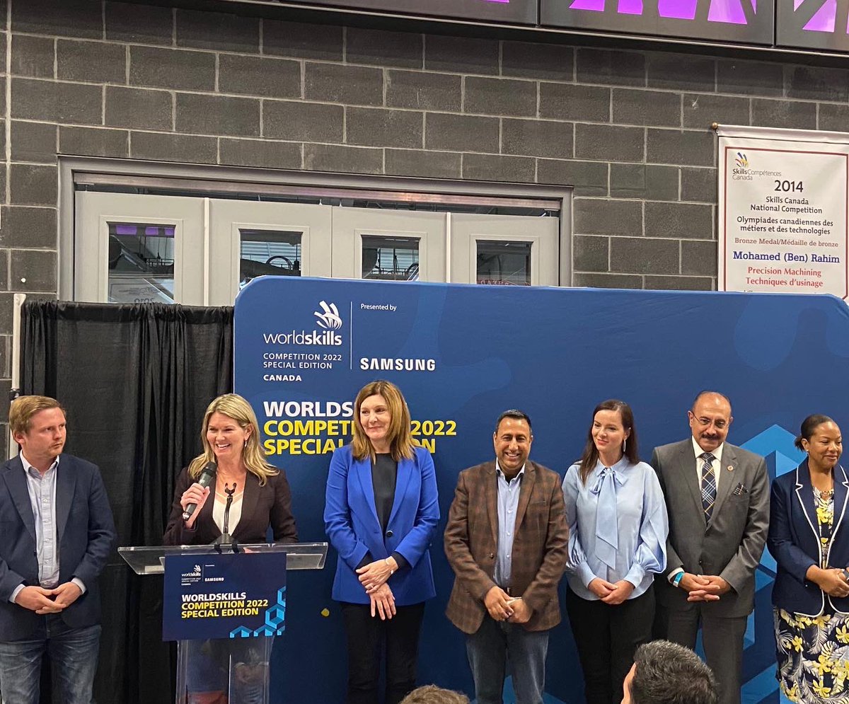 JillDunlop1's tweet photo. I had the privilege of attending the opening ceremony for the WorldSkills Competition being held at @sheridancollege last night. It was exciting to see young people compete and flex their skills in the skilled trades and technology! 
 
#WorldSkills2022 https://t.co/9UAf0zC7Xv