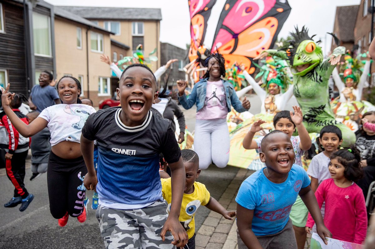 wfcouncil's tweet photo. Fun @GBCarnival workshops will give participants the chance to create carnival headpieces &amp; accessories.

The 1st session is at  Baker's Arms, E10 tomorrow from 6:30pm 👉 https://t.co/JOzr4nAfrg

See full #BlackHistoryMonth programme 👉 https://t.co/xdleF4VYb7 https://t.co/cnBeDVzAF7