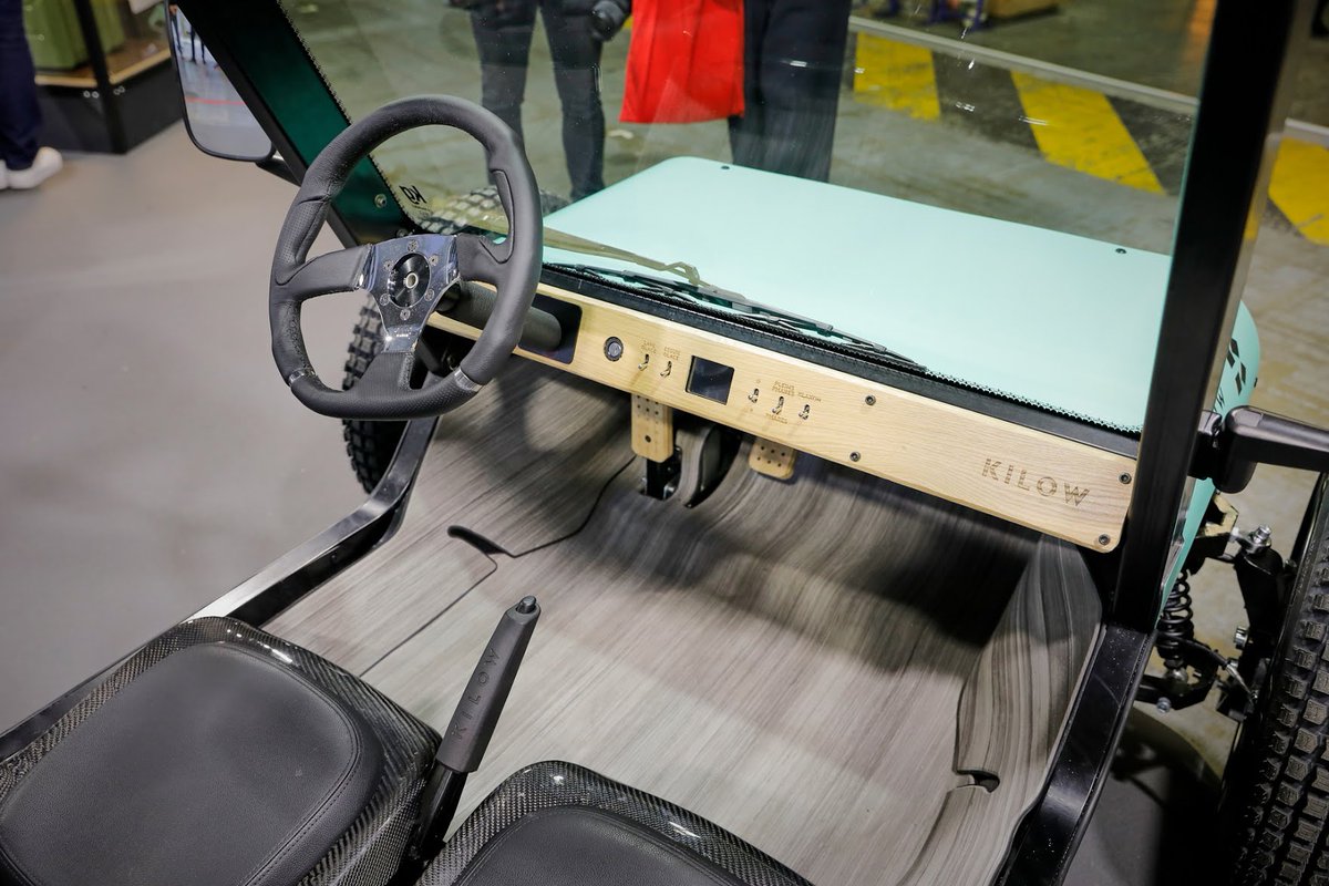 _X_Alex_'s tweet photo. French startup #Kilow #KilowAuto has attended the #ParisMotorShow with its first creation
Kilow’s Minimalist Jeep Willys-Aping #EV Is Meant For Urban And Off-Road Adventures #ElectricVehicle https://t.co/Fys4TBQxQ5