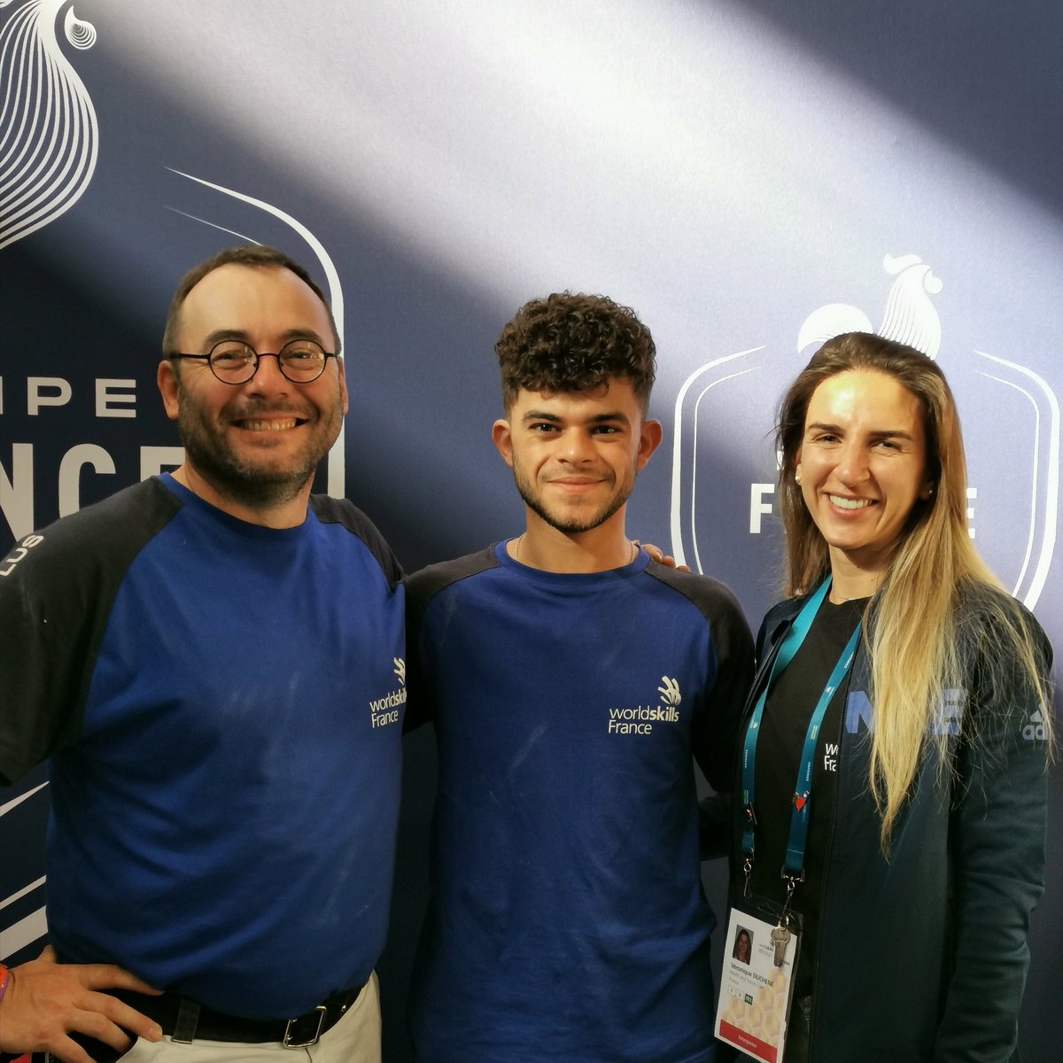 ⏳À quelques heures de la compétition Christophe Pegn expert métier #plâtrerie #constructionsèche accompagné de Véronique Duchene interprète et notre candidat Baptiste Lamy
Nous font l'immense plaisir d'un passage sur le stand de l'équipe de France du #BTP
@worldskillsfrance