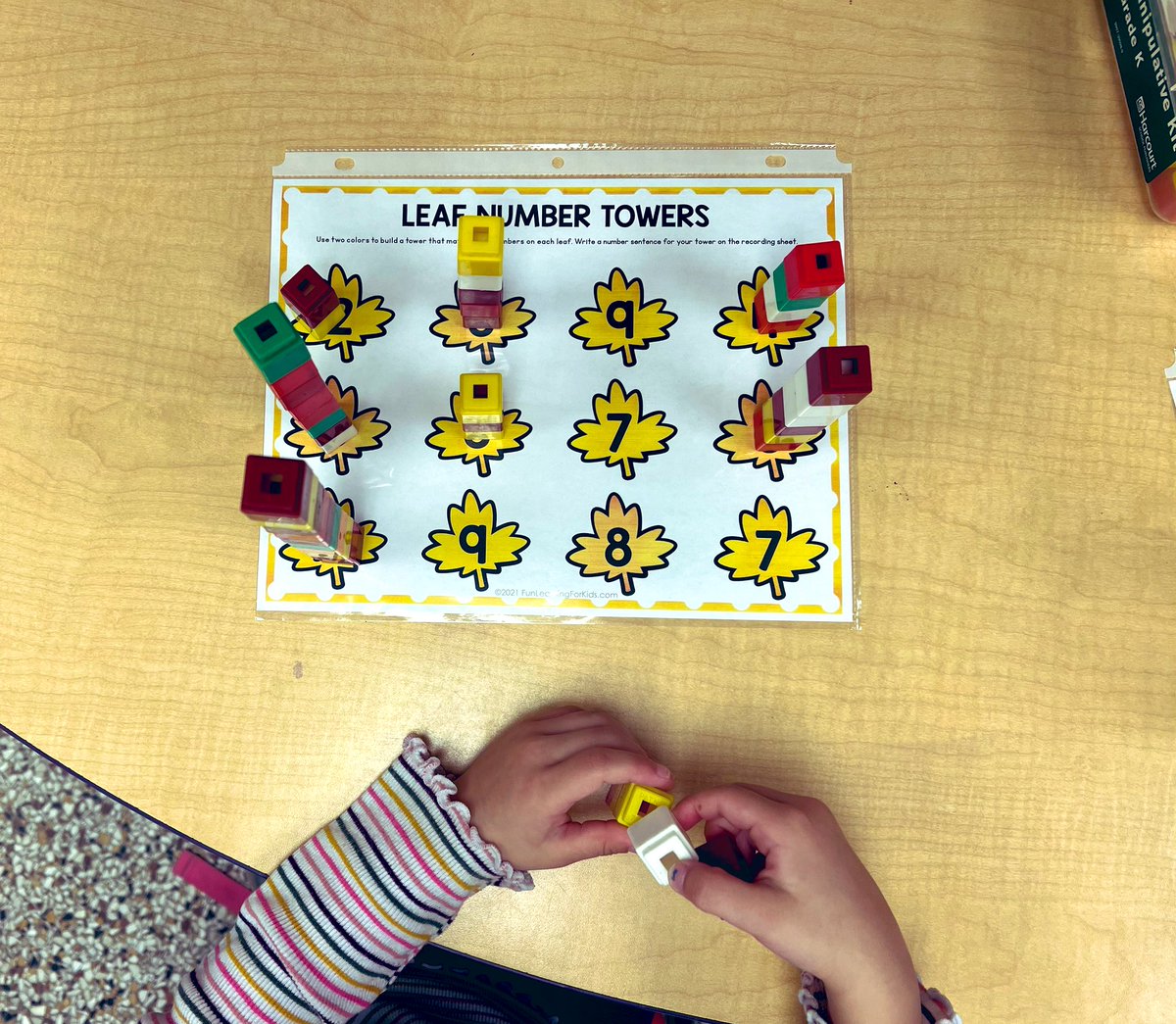 miss_cartagena's tweet photo. Leaf number towers🍁 #fallmathactivity #participate #kindergarten @ParticipateLrng https://t.co/BM05xStM4o