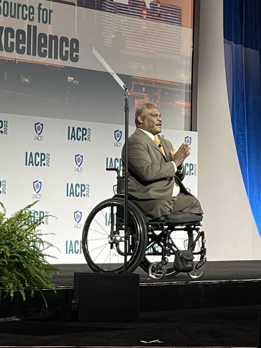 Rausch4IACP2020's tweet photo. ⁦@TheIACP⁩ Closing General Session Keynote Speaker, American Hero, Westpoint Graduate, Retired Colonel Gregory Gadson, motivating attendees as we prepare to head back home. #IACP2022 #pathforward https://t.co/2pvYW38LQr