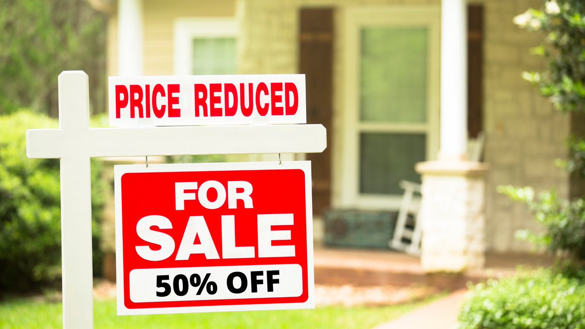 Sheldon_Alex's tweet image. Here’s my blog post covering details on areas where house prices are DROPPING the MOST: powertogetrich.com/blog/news/hous…    
#realestate #realestatemarket #houseprices #prices #Houses