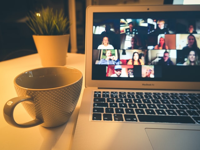 HireConsultant's tweet photo. Just because many of us have gone remote doesn't mean we can't enjoy of a nice virtual party. Check out this awesome article to improve employee engagement with virtual events @ssairbrush
https://t.co/Rr61HK9H25 
.
.
.
#virtualevent #WFH #remoteworking https://t.co/e4RQbYLhjR