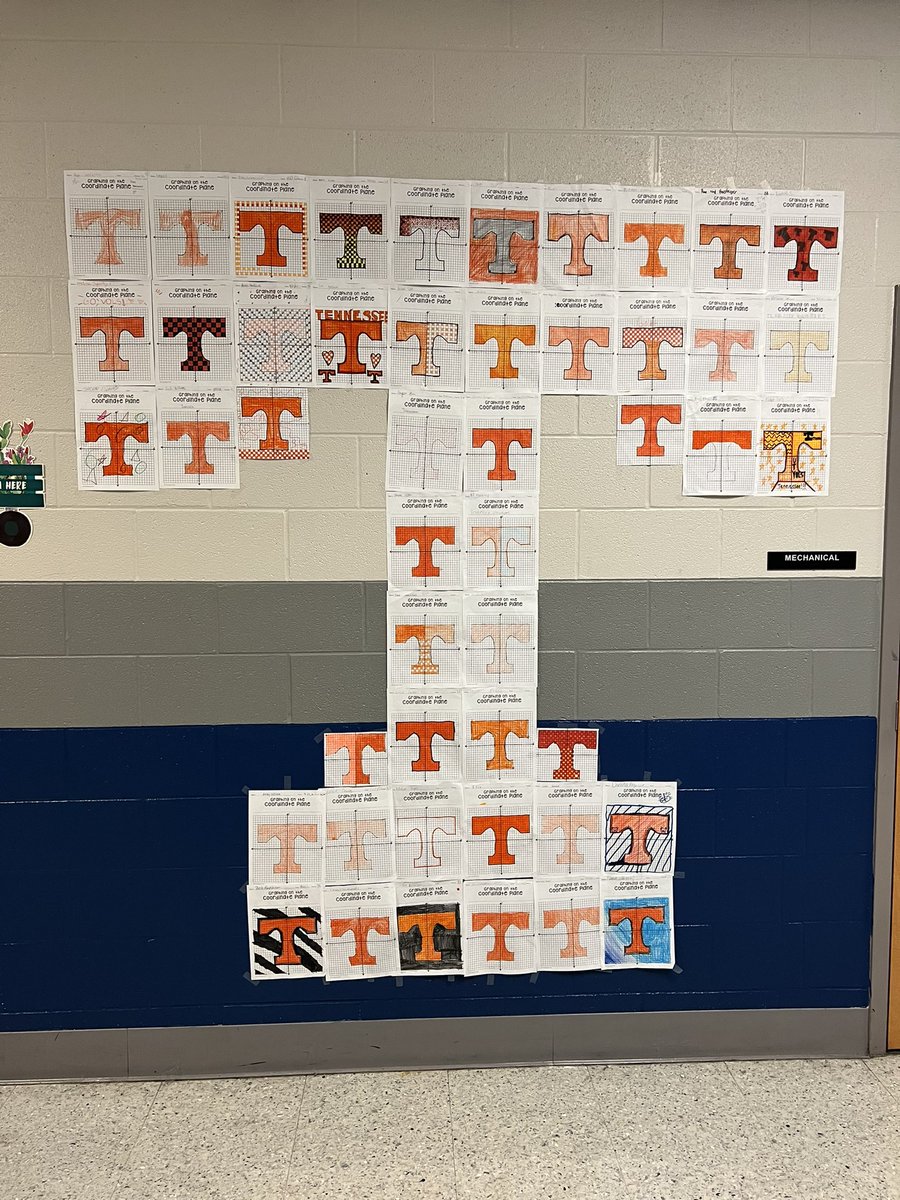 I have to say - this may be one of my favorite 6th grade hall displays I’ve ever seen 🧡🤍 #vfl <a href="/Vol_Football/">Tennessee Football</a> <a href="/floodm28/">Mitch Flood</a>