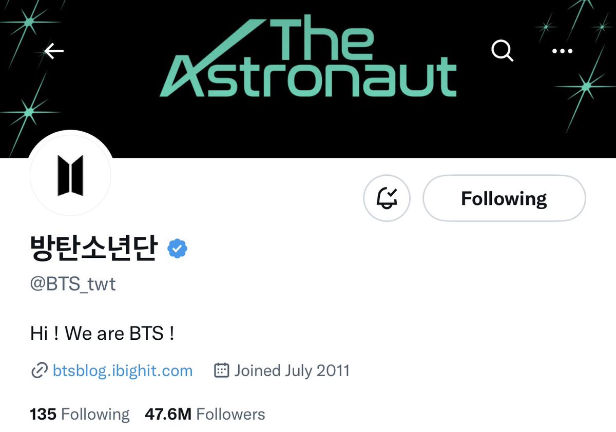 jinnieslamp's tweet photo. .@BTS_twt Official Twitter accounts has updated their layouts for “The Astronaut” by Jin! 

THE ASTRONAUT BY JIN
THE ASTRONAUT IS COMING
#TheAstronaut https://t.co/LcGQN1scss