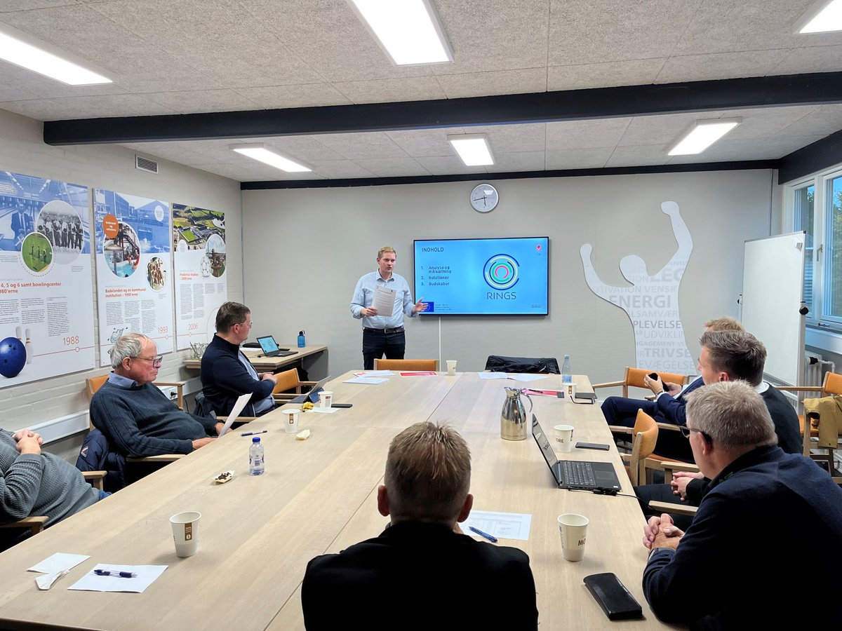 PoulBroberg's tweet photo. På baggrund af det europæiske @EuSport sportsprogram #RINGSproject afviklede vi i sidste uge workshop for DIF’s lokale idrætsråd med fokus på lokal interessevaretagelse. DIF har sammen med ti andre europæiske NOC’er udviklet guidelines til public affairs arbejde i idrætten https://t.co/jhmC2EkMeL