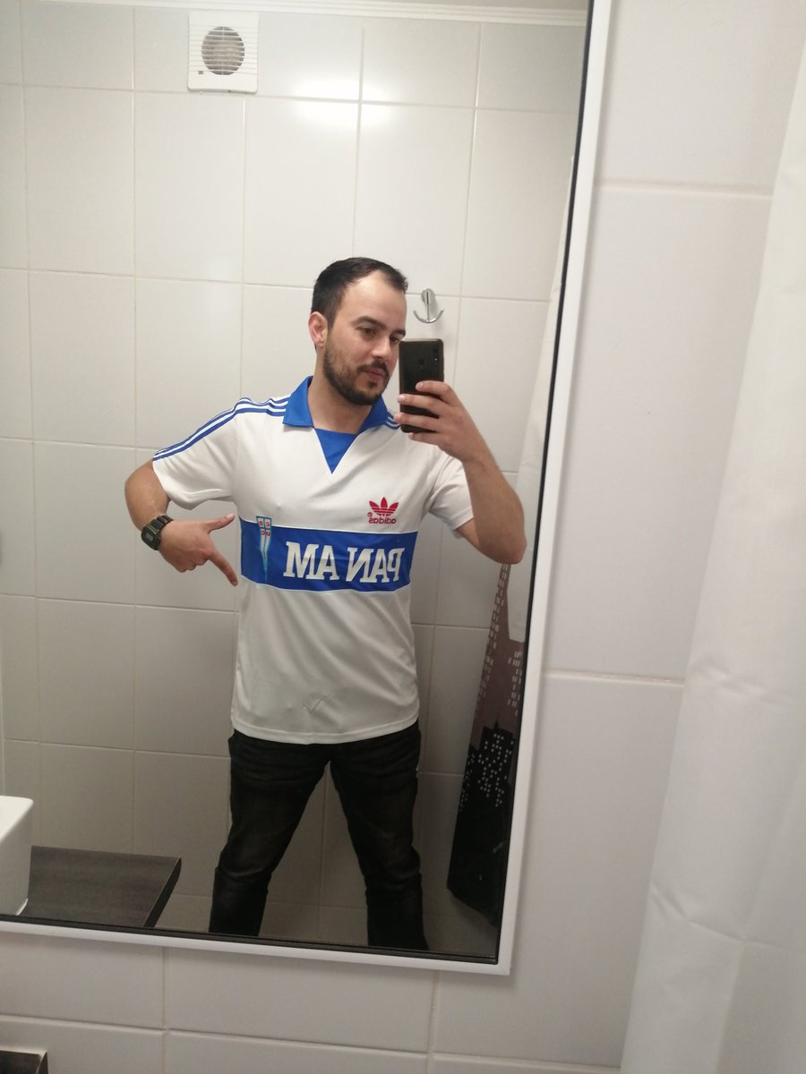 AndresVelascoF's tweet photo. #DiaDeLaFranja https://t.co/FUuUz6zyxp