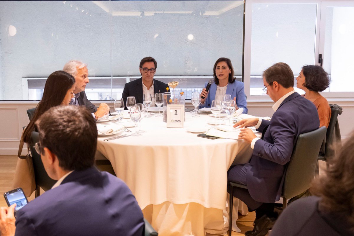 Dircom Catalunya tweet media