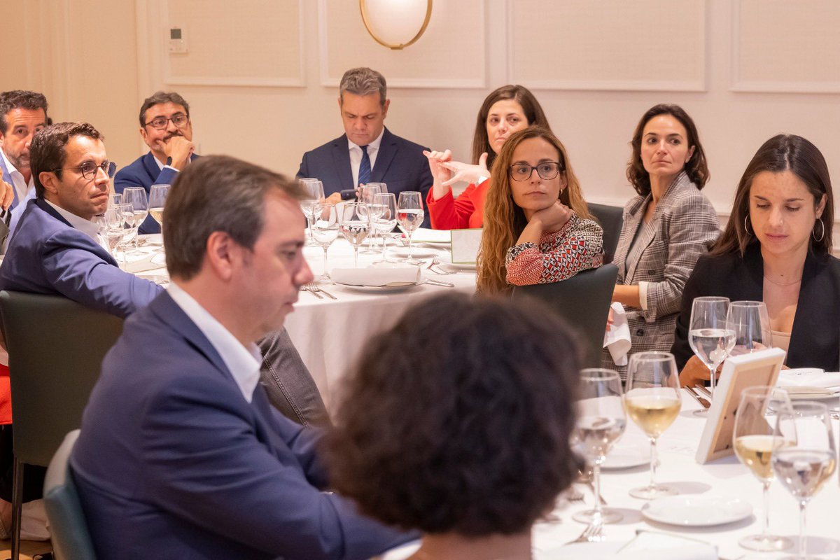 Dircom Catalunya tweet media