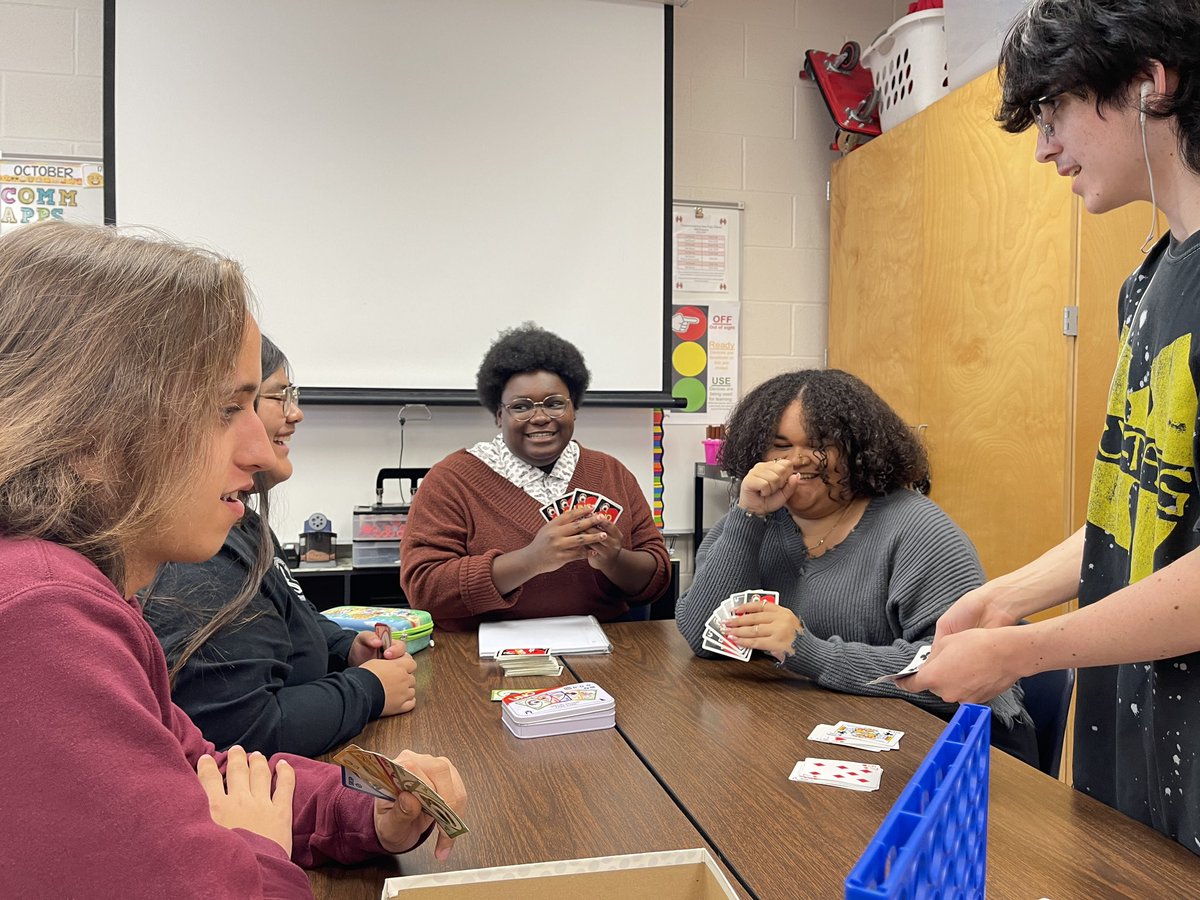 CareyAMcCarthy's tweet image. Skills and strategies day is for de-stressing and community building  with puzzles and games. @NISDComArts @NISD @CAHS_Media