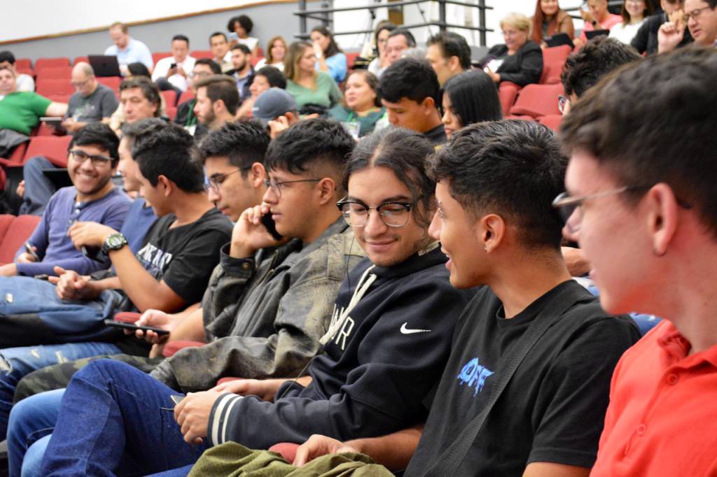 QuindioGob's tweet photo. 🤩 ¡Dimos inicio a la 48a Conferencia Latinoamericana de informática #CLEI, en la @Uniquindio!👏
👉 Este importante evento internacional enseña sobre las nuevas tendencias de la informática 💻 como apoyo para el desarrollo de nuestras sociedades.
#TúyYoSomosQuindío https://t.co/qrRqmJ1PVU
