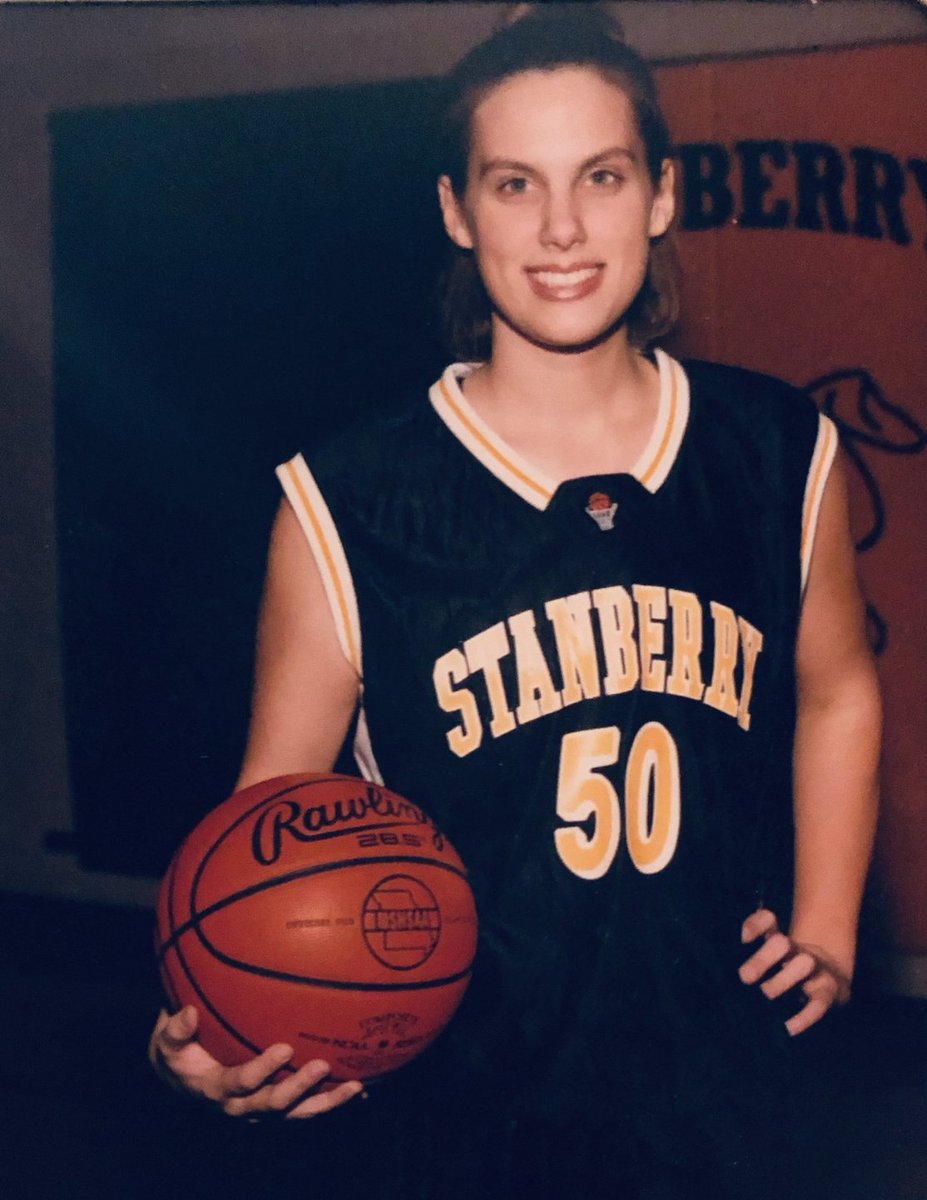 BearcatBash22's tweet photo. Community leader from @Mosaic_LifeCare and hooper @MJcoop83 has joined our celebrity hoops game! Welcome Megan! https://t.co/V14oYGhGfw
