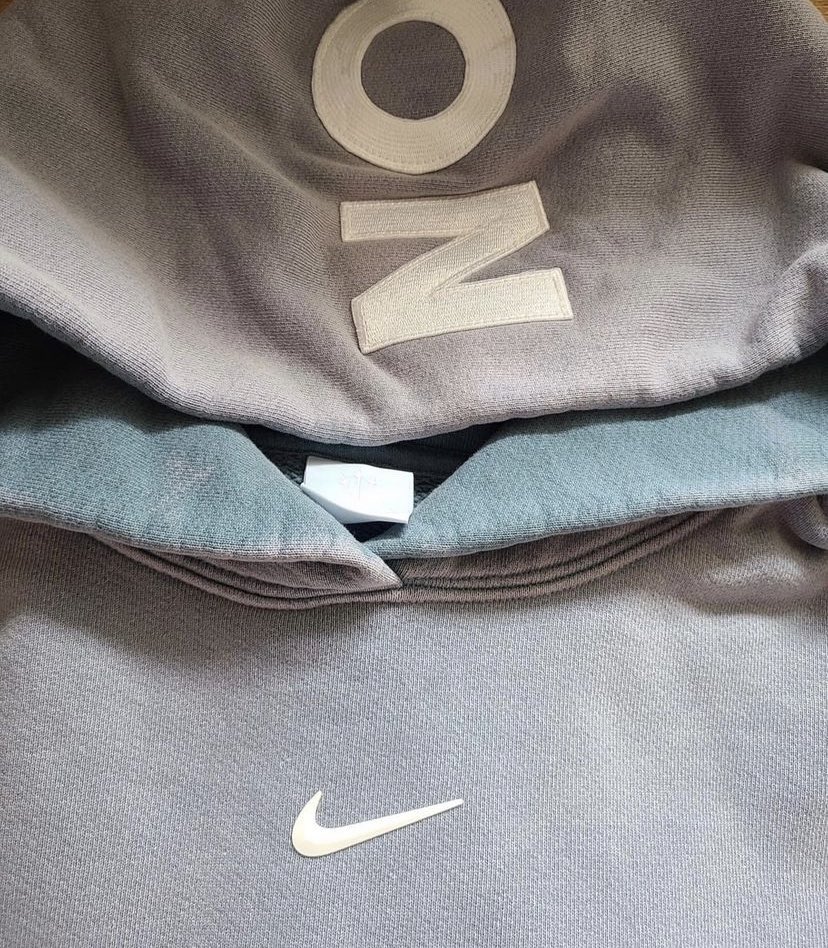 meshmonitors_'s tweet photo. First look: Drake x NOCTA x Nike hoodie and sweatpants.

Reportedly dropping soon👀 https://t.co/PlPxu8h59n