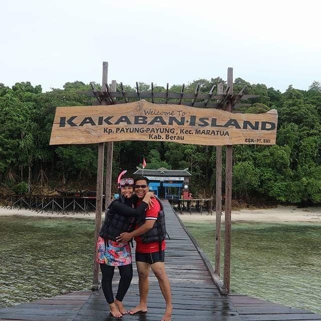XdichiX's tweet photo. @samsungID #BestMomentOfLife ketika mimpiku sedari kecil ingin berenang bersama Whale Shark 🦈 di Talisayan, Derwan, Balikpapan terwujud. Apalagi bisa snorkling bareng ubur2 jinak di Kakaban Island hanya ada dua spot didunia!! Amazed! Sama keindahannya @tjiktao @sarsayfa #SamsungBestMoment https://t.co/7Gu8c5aGrf