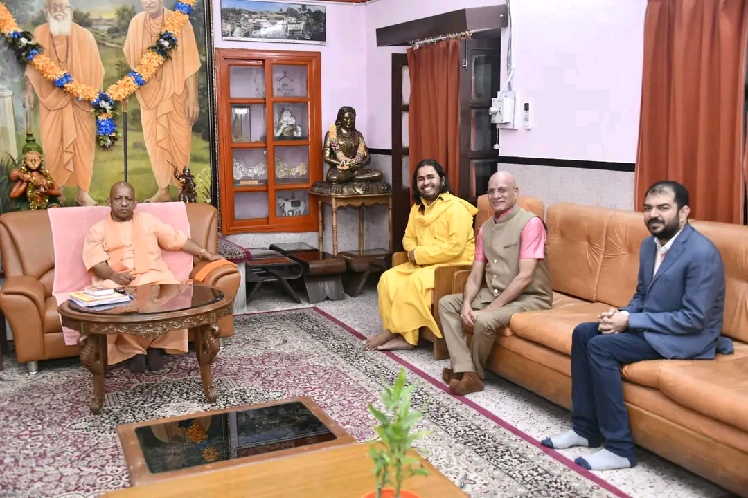 योगी जी को विश्वास स्वरुपम का निमंत्रण
#YogiAdityanath #Statue #Statueofbelief #worldtallestshivastatue #nathdwara #shiva #विश्वासस्वरुपम