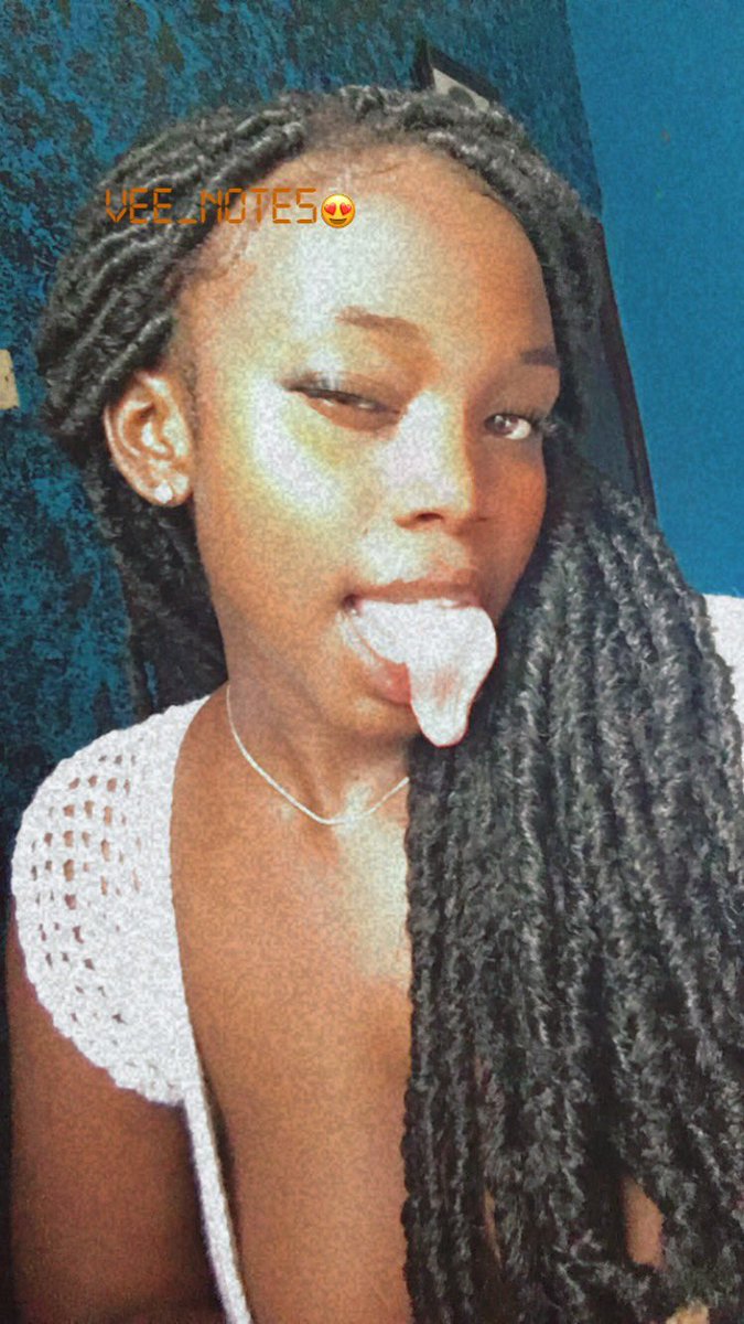 Vee_notes's tweet photo. It’s hot over here🥵
 Crochet by meeee❤️❤️ https://t.co/whzROQmXI7