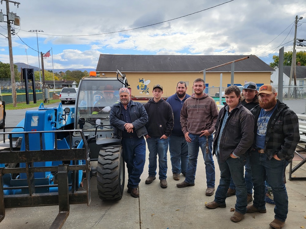 Power Structures Program Receives New Equipment hardycountyschools.com/article/876203…